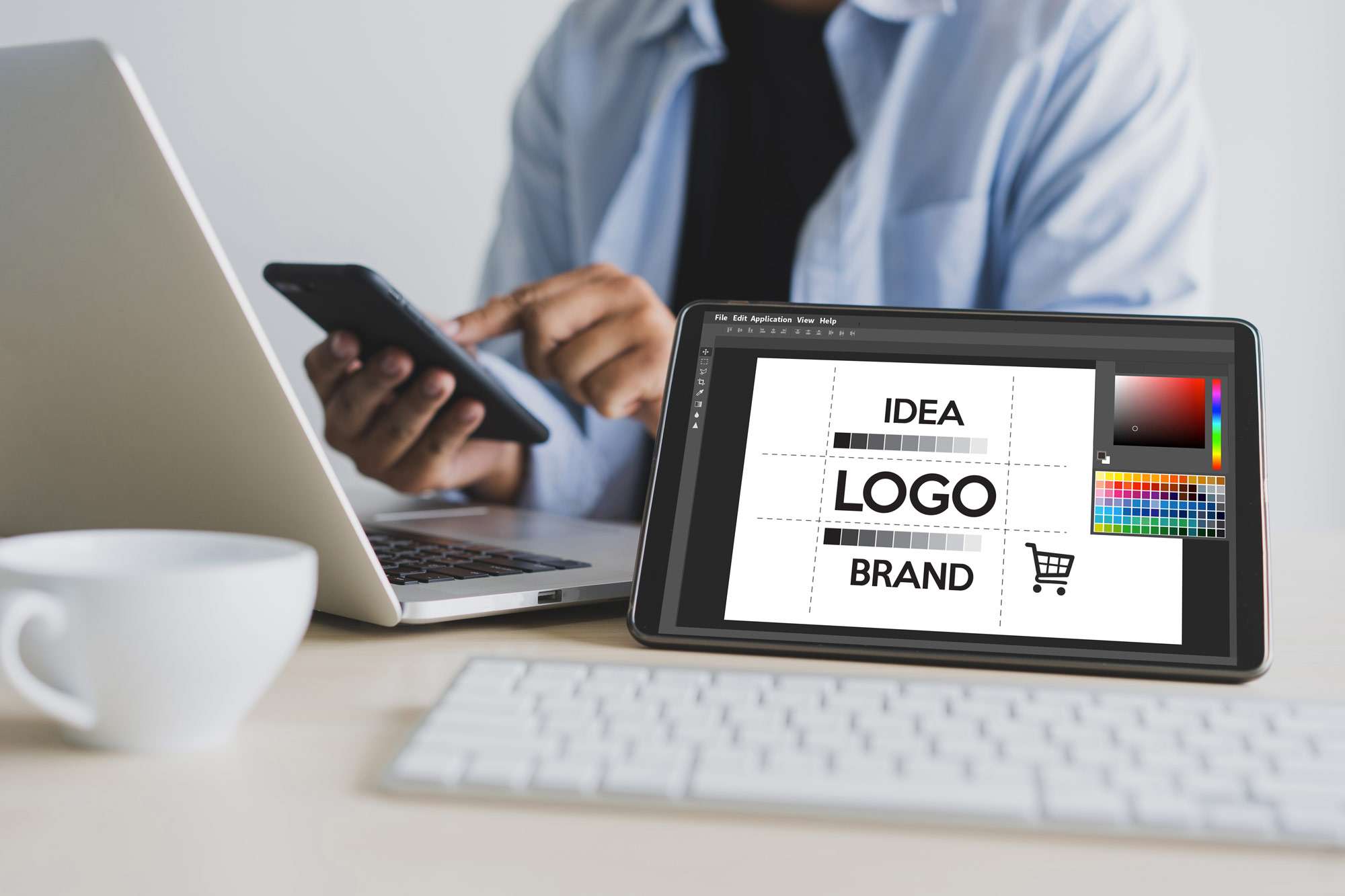 Designing a Logo That Stands Out in the Digital Space